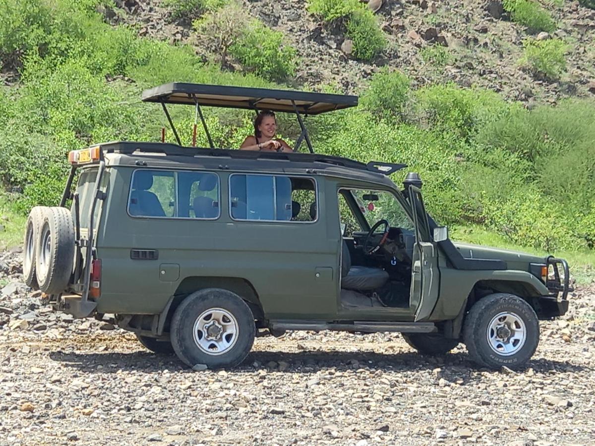 Lake Natron Maasai Guesthouse Mtowabaga Eksteriør billede