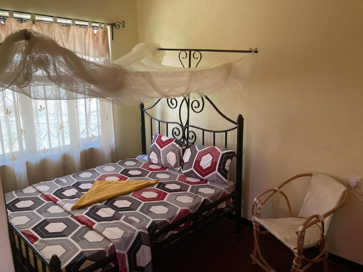 Lake Natron Maasai Guesthouse Mtowabaga Eksteriør billede
