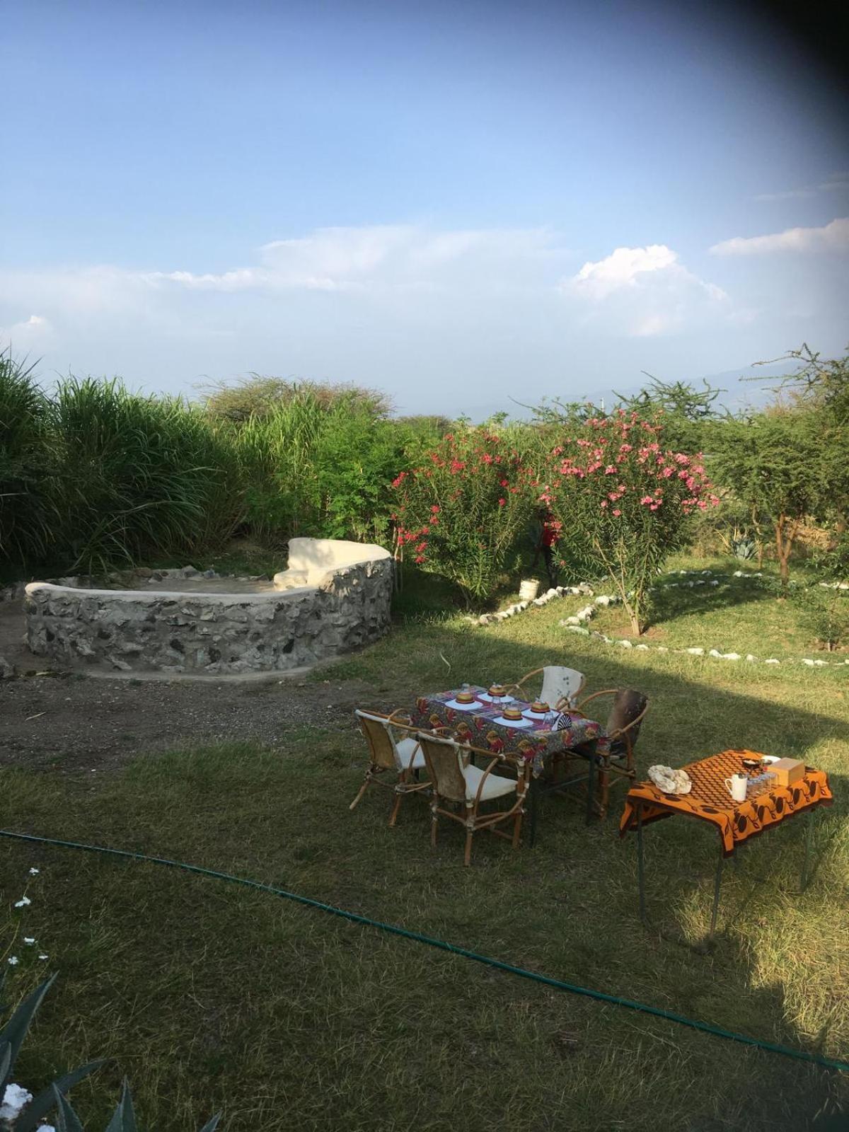 Lake Natron Maasai Guesthouse Mtowabaga Eksteriør billede