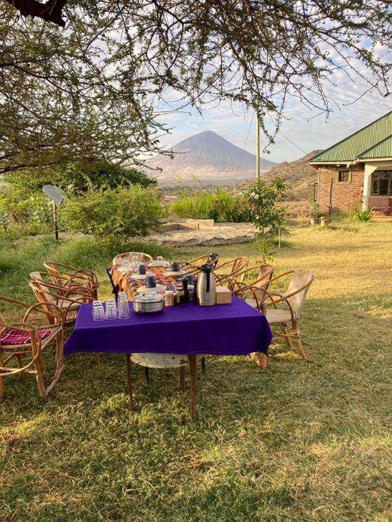 Lake Natron Maasai Guesthouse Mtowabaga Eksteriør billede