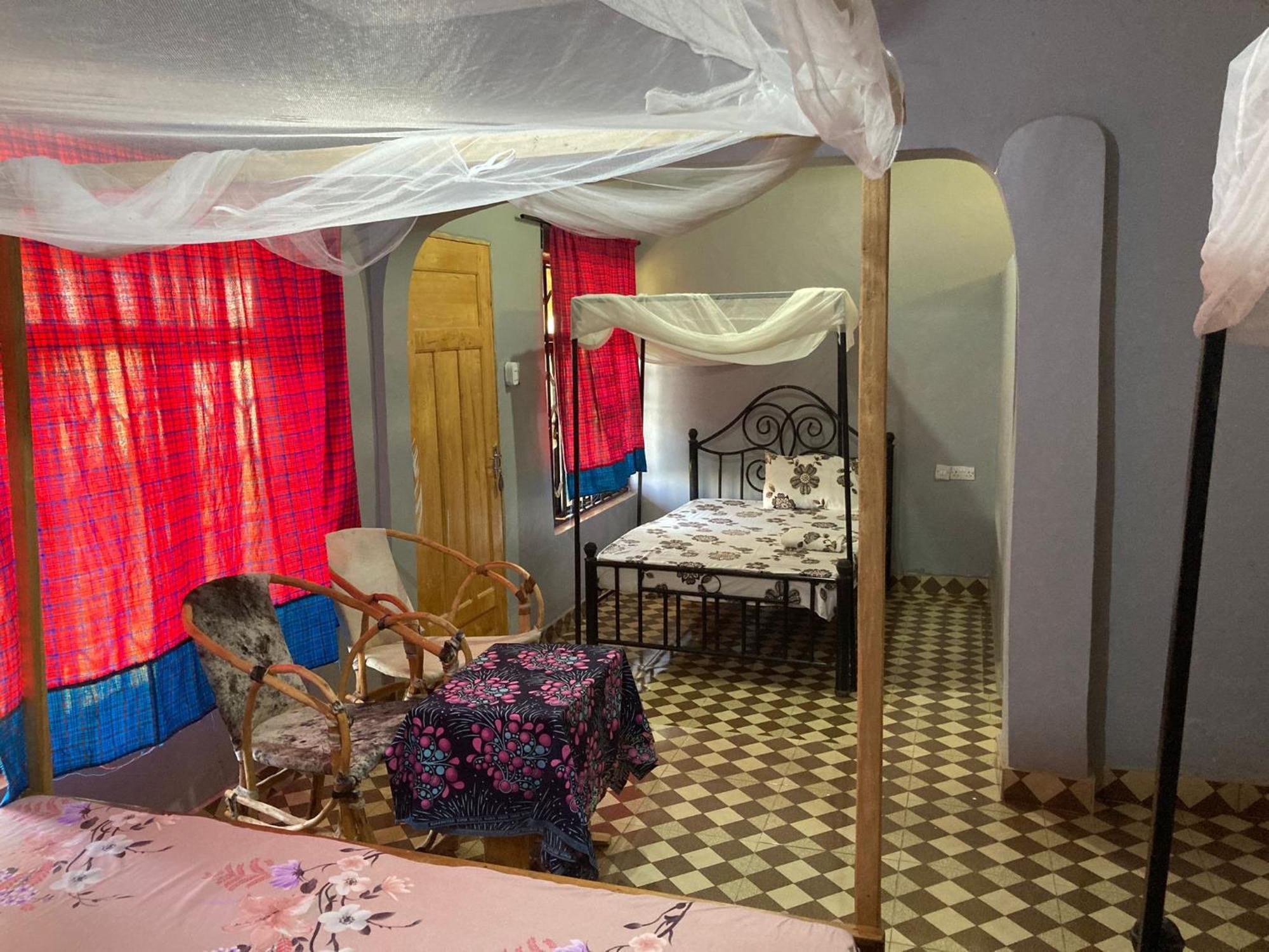 Lake Natron Maasai Guesthouse Mtowabaga Eksteriør billede